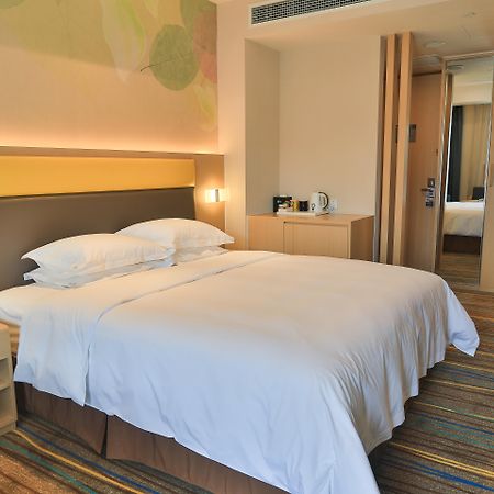 Holiday Inn Express Emei Mountain By Ihg Emeishan Zewnętrze zdjęcie