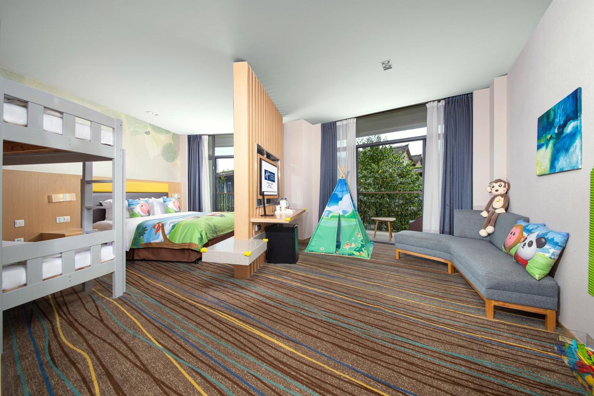 Holiday Inn Express Emei Mountain By Ihg Emeishan Zewnętrze zdjęcie