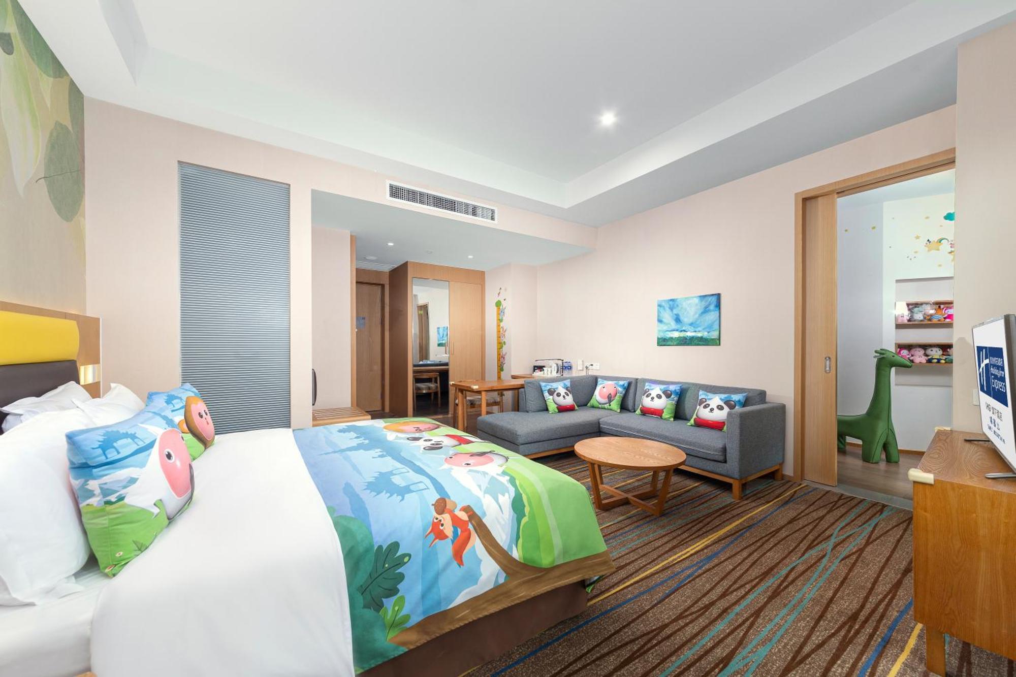 Holiday Inn Express Emei Mountain By Ihg Emeishan Zewnętrze zdjęcie