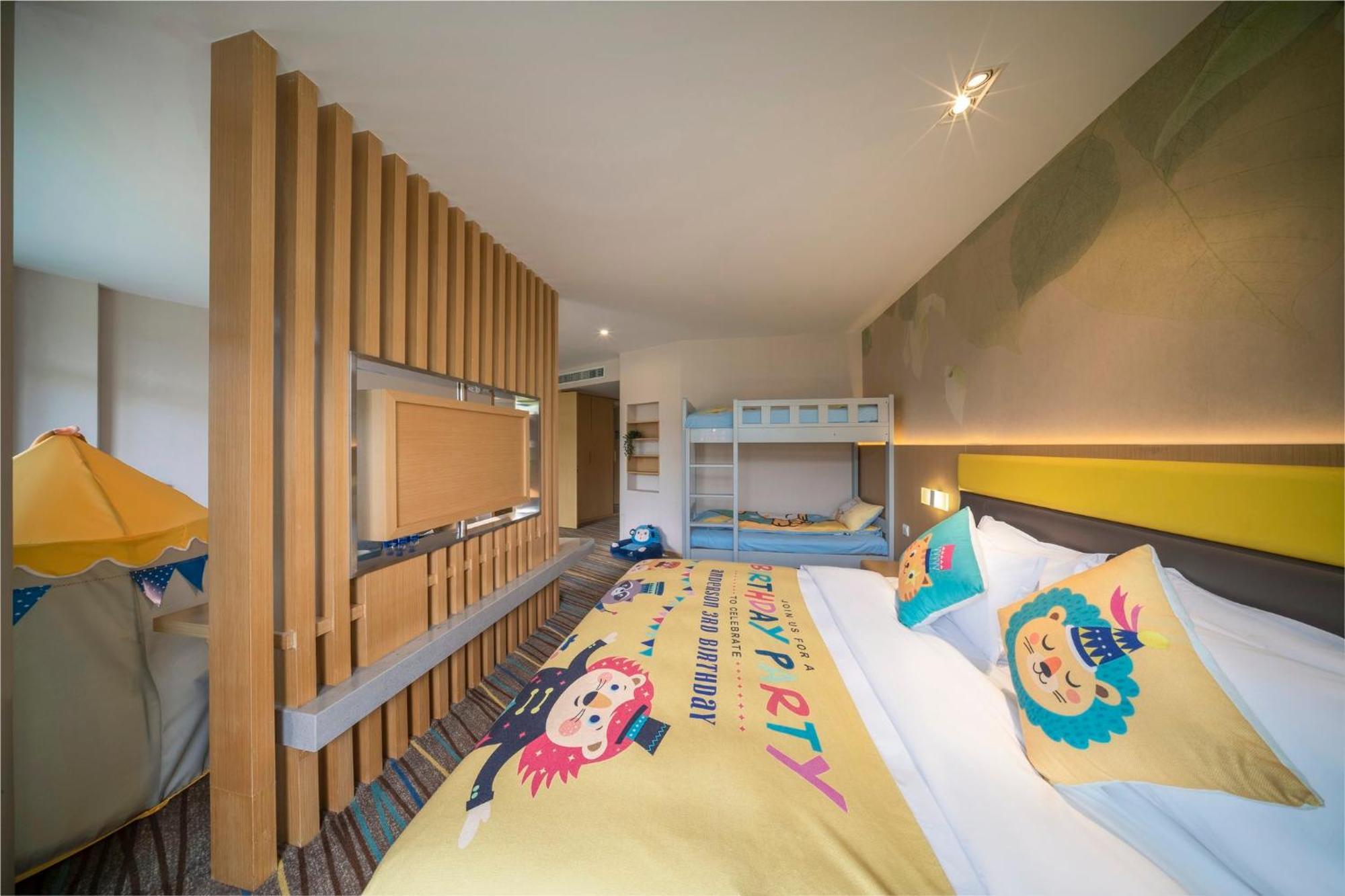 Holiday Inn Express Emei Mountain By Ihg Emeishan Zewnętrze zdjęcie