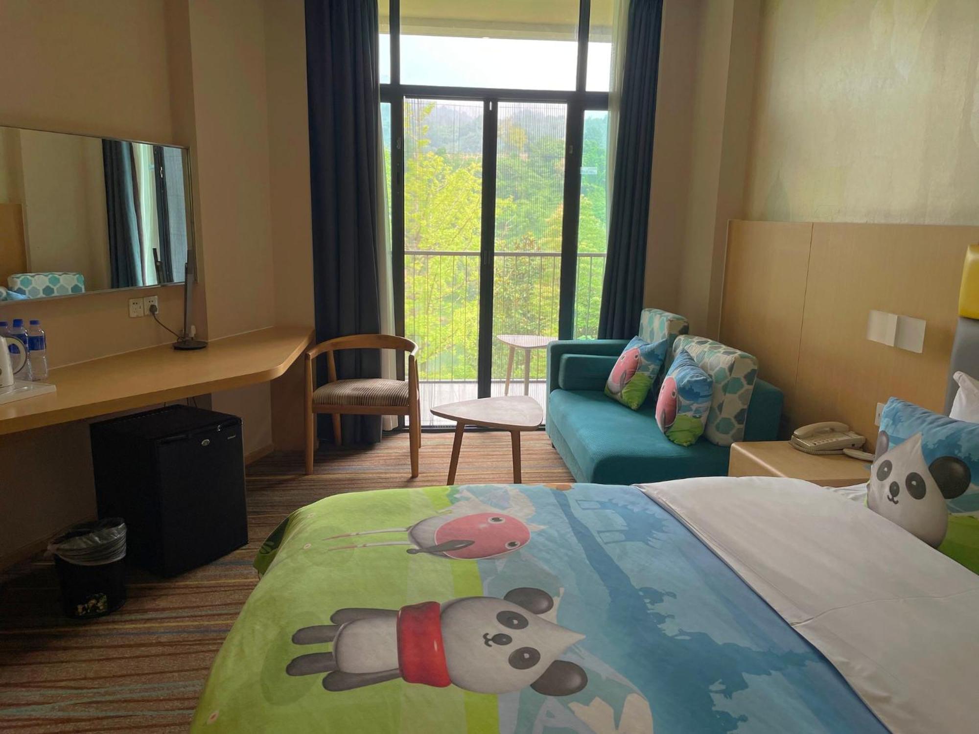 Holiday Inn Express Emei Mountain By Ihg Emeishan Zewnętrze zdjęcie